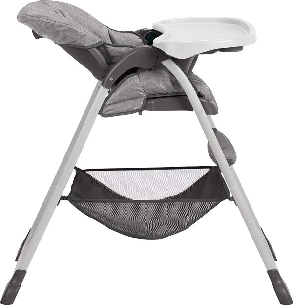 Slim Snacker high chair